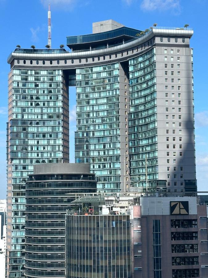 Klcc Skysuites With Private Balcony And Terrace Kuala Lumpur
