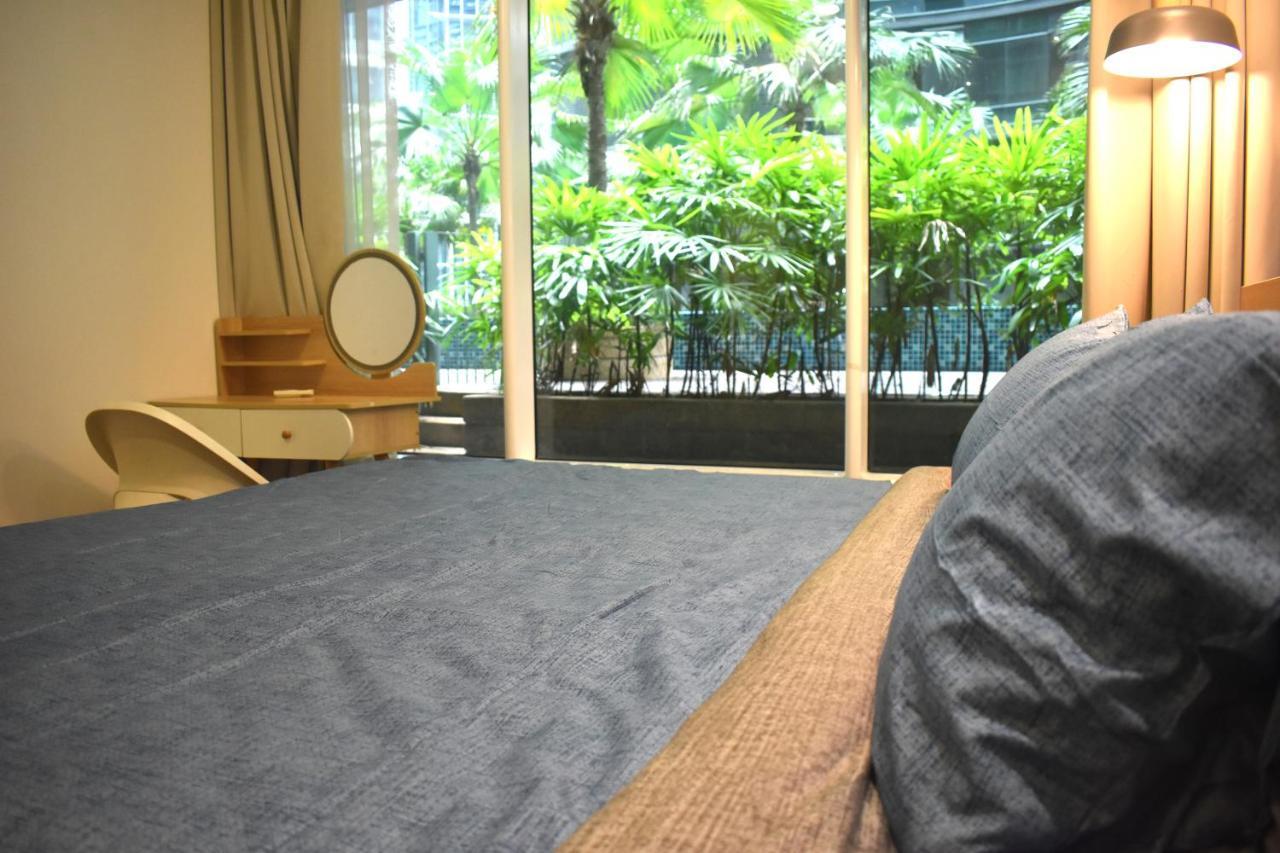 Klcc Skysuites With Private Balcony And Terrace Kuala Lumpur